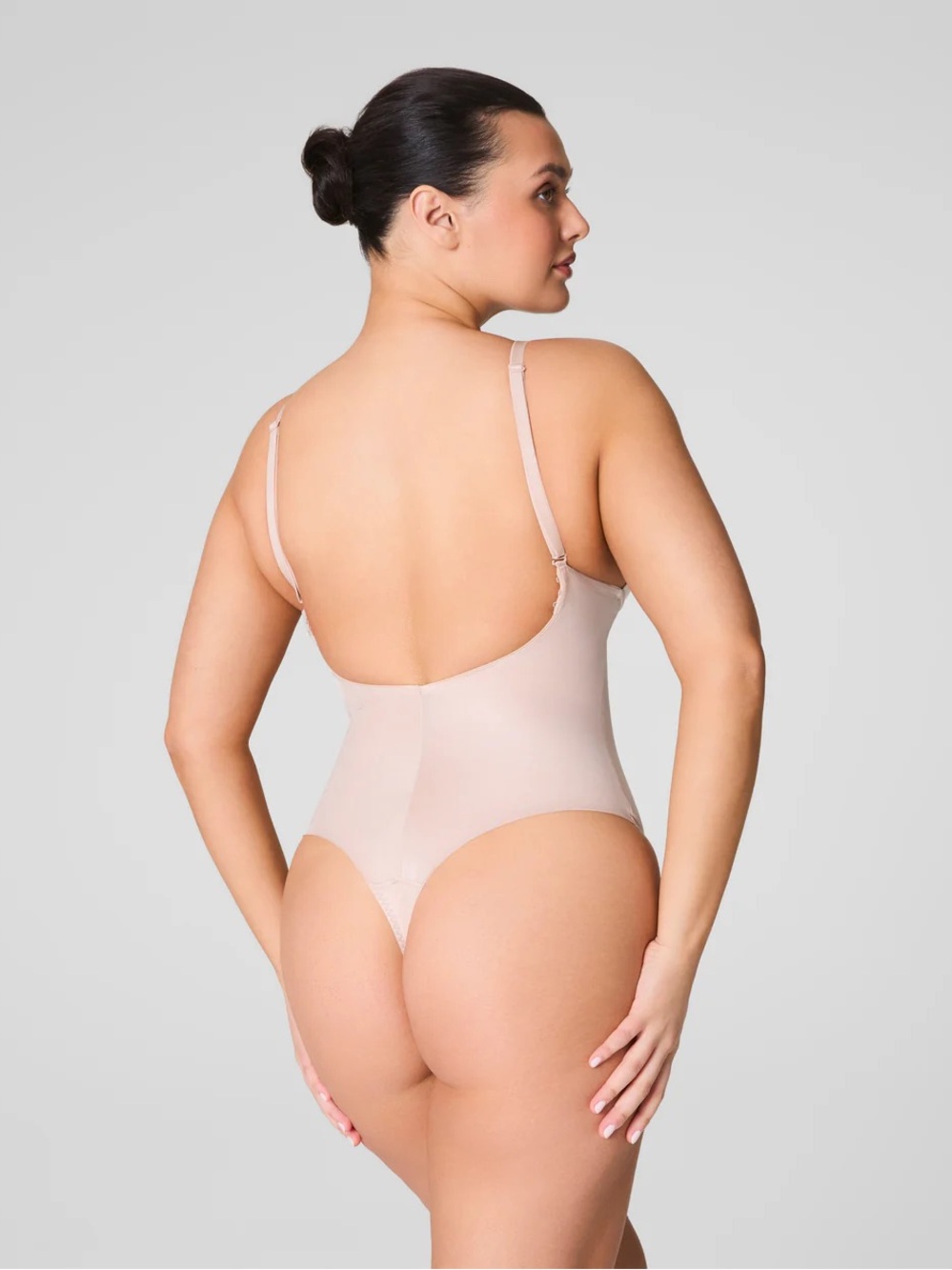 SPANXshape® Suit Your Fancy
Plunge Low-Back Thong Bodysuit - M - Picture 5 of 9